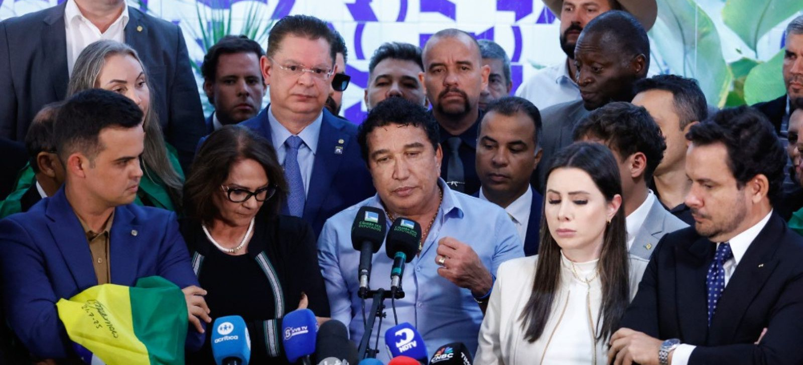 Partido de Bolsonaro vai pressionar Hugo Motta a pautar ‘PL da Anistia’ na Câmara