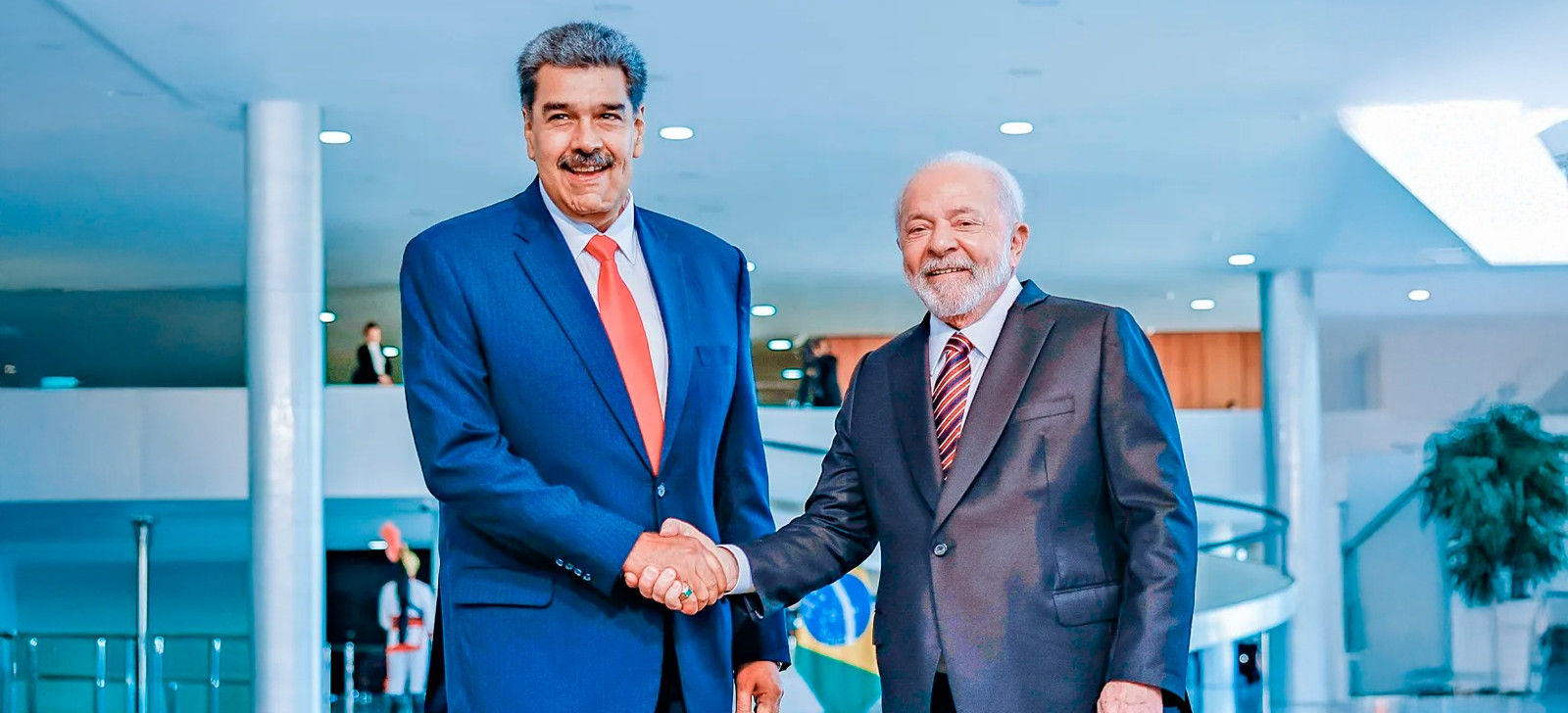 Venezuela pune Brasil e taxa produtos por rejeição à reeleição de Maduro