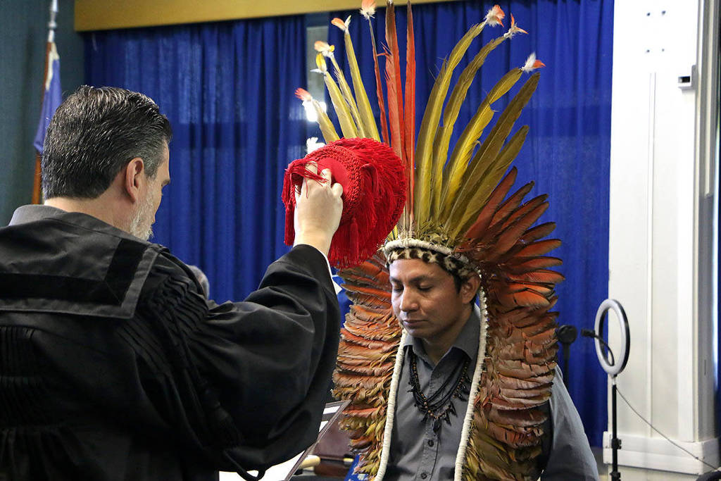 Indígena faz história e conclui mestrado em Direito na UFSC por sistema de cotas
