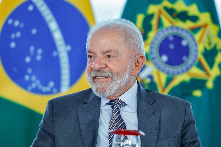 No Pará, Lula inaugura creche que ficou com obra paralisada