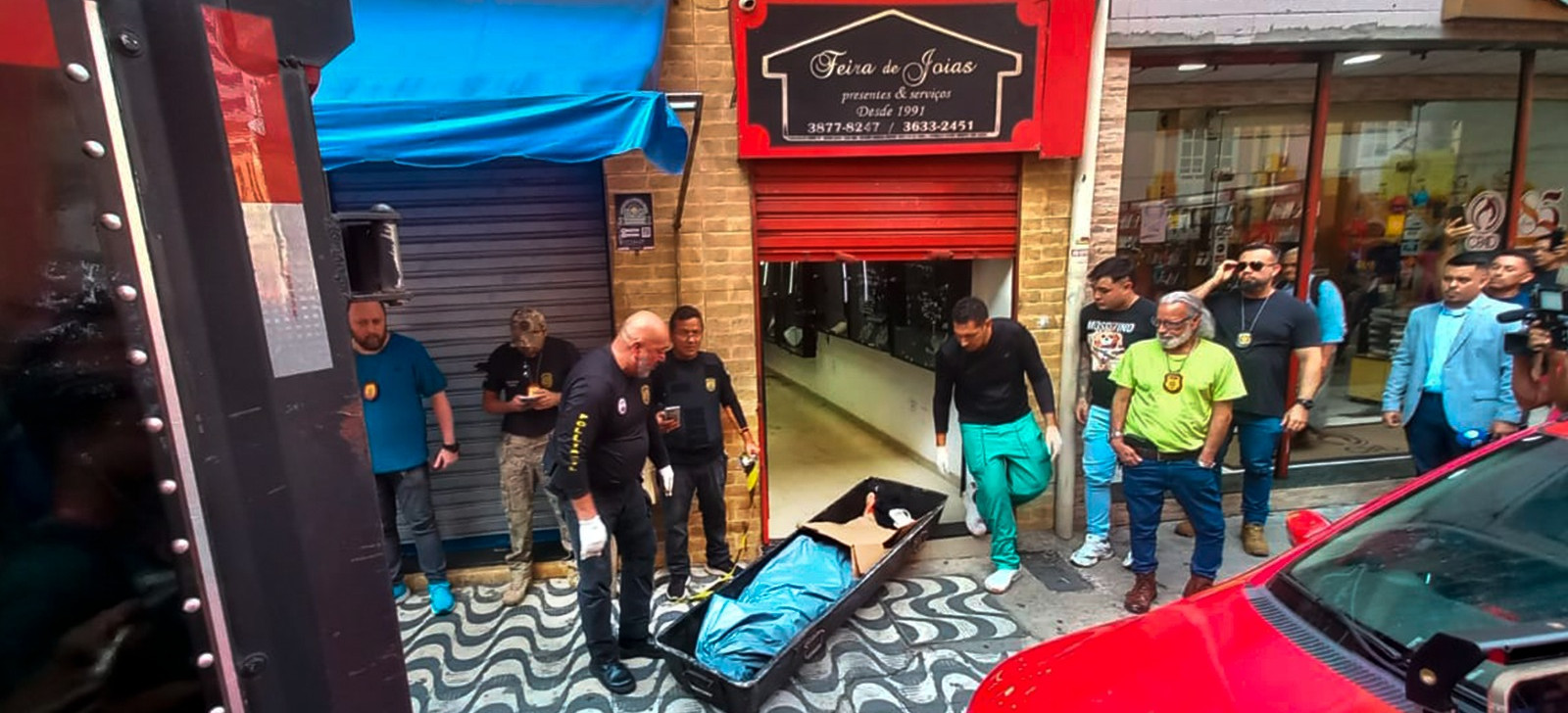 Adolescente suspeito de assaltar joalheria é morto por segurança em Manaus