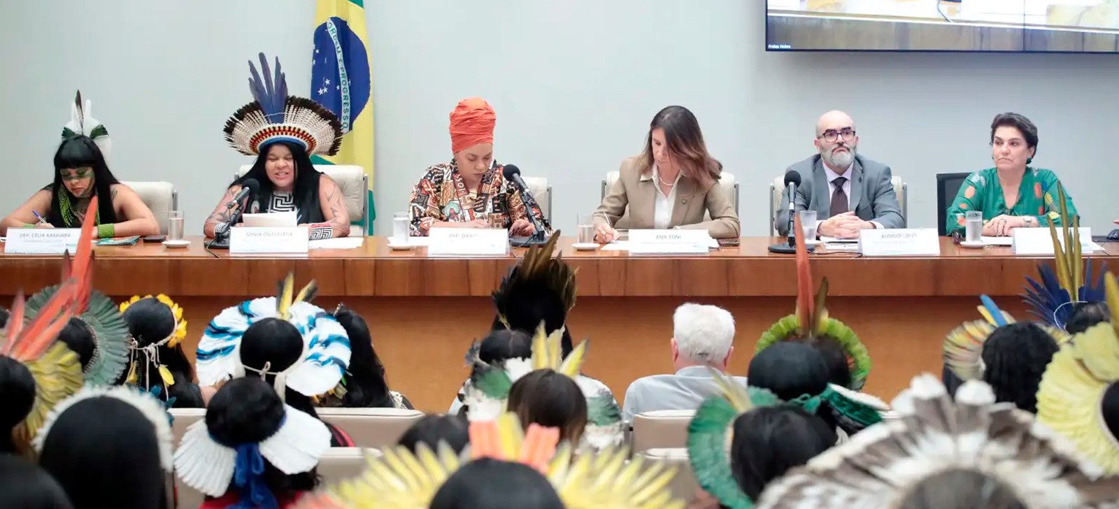 Brasil monitora direitos indígenas em países antes da COP30