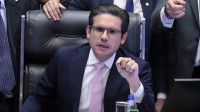 Hugo Motta anuncia para quarta-feira, 20, votação do PL de proteção a menores na internet