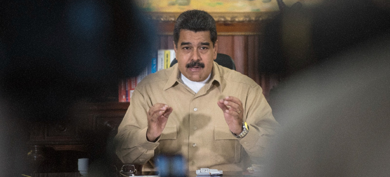 EUA deslocam navios e citam uso de ‘toda a força’ contra Maduro