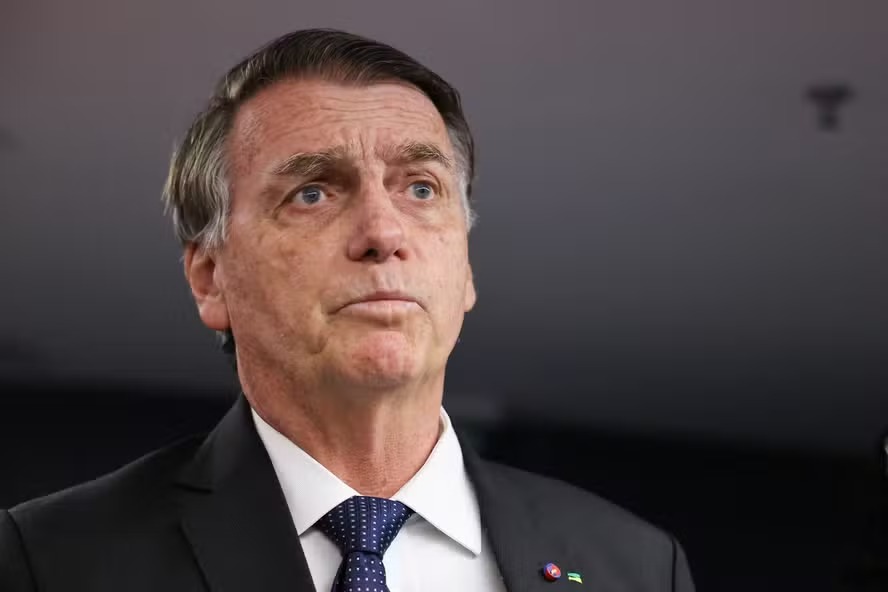 Bolsonaro movimentou mais de R$ 30 milhões em um ano, aponta PF