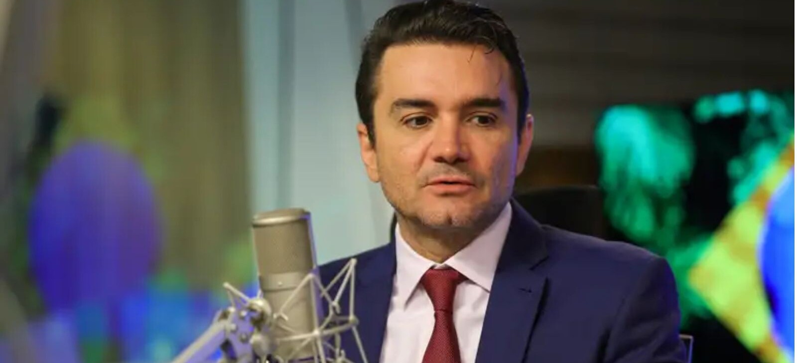 Após ultimato do União Brasil, Sabino avisa Lula que vai deixar Ministério do Turismo