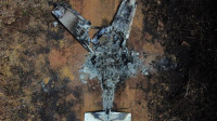 Força-tarefa destrói avião e pistas ilegais na Terra Yanomami em RR