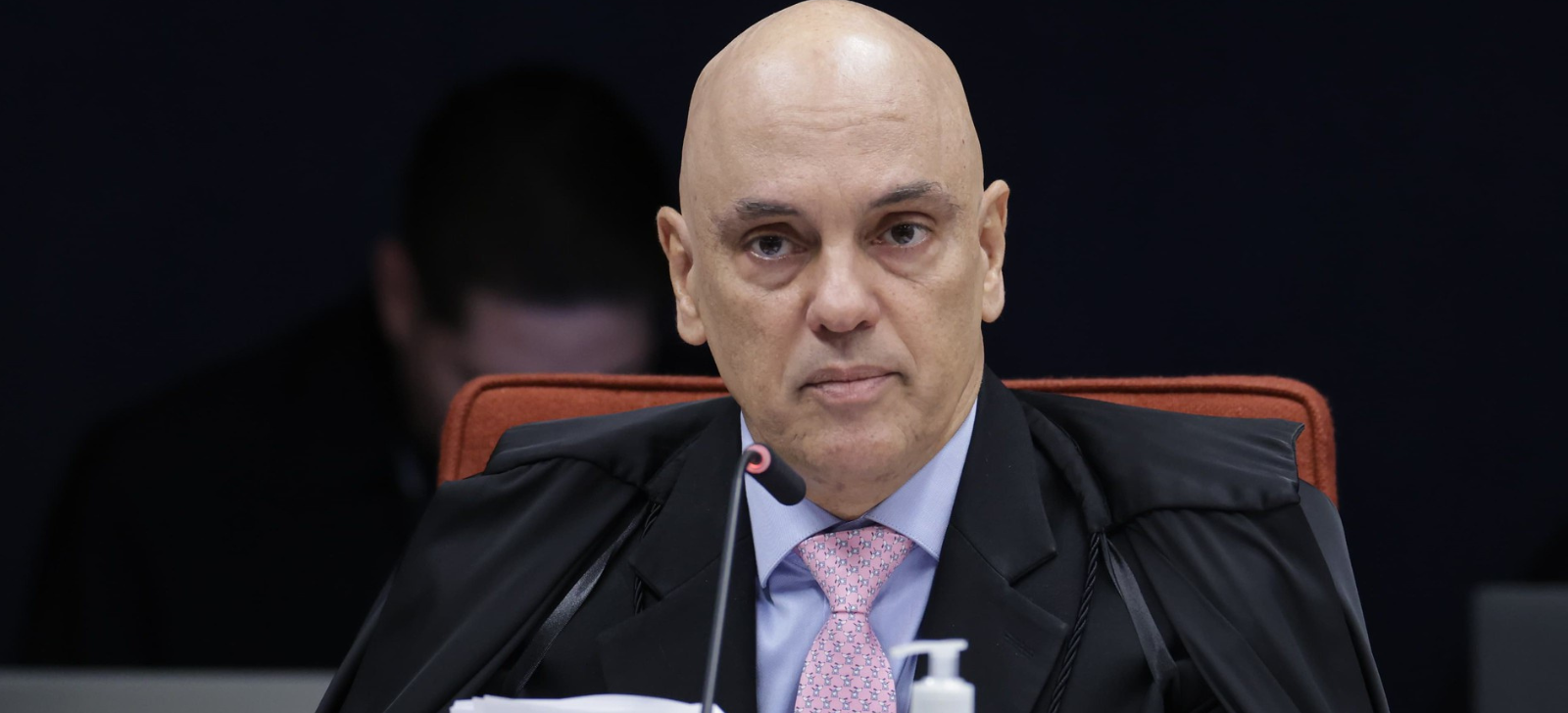 Em voto no STF, Moraes diz ser ‘esdrúxula’ ideia de que juiz deve ser ‘samambaia jurídica’