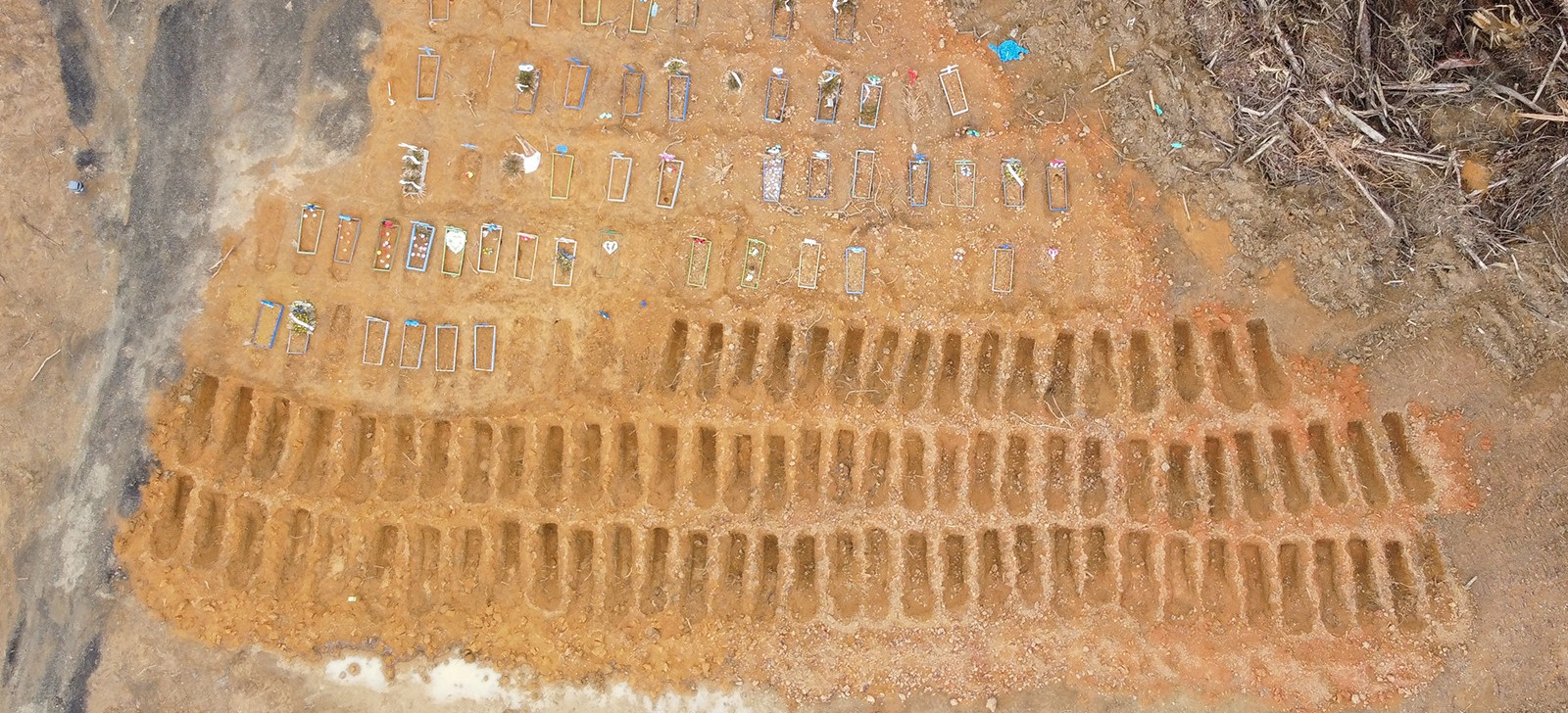 Abandono de cemitério que teve valas coletivas na Covid-19 em Manaus vira alvo do MP-AM