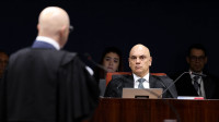 Julgamento: primeiro dia tem recados de Moraes e elogios de advogados aos ministros do STF