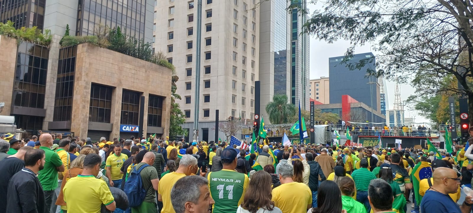 Bolsonaristas se concentram na Paulista e pedem anistia aos réus de 8 de Janeiro