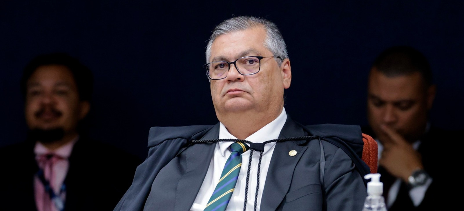 Dino pede que PF apure ameaças após voto contra Bolsonaro