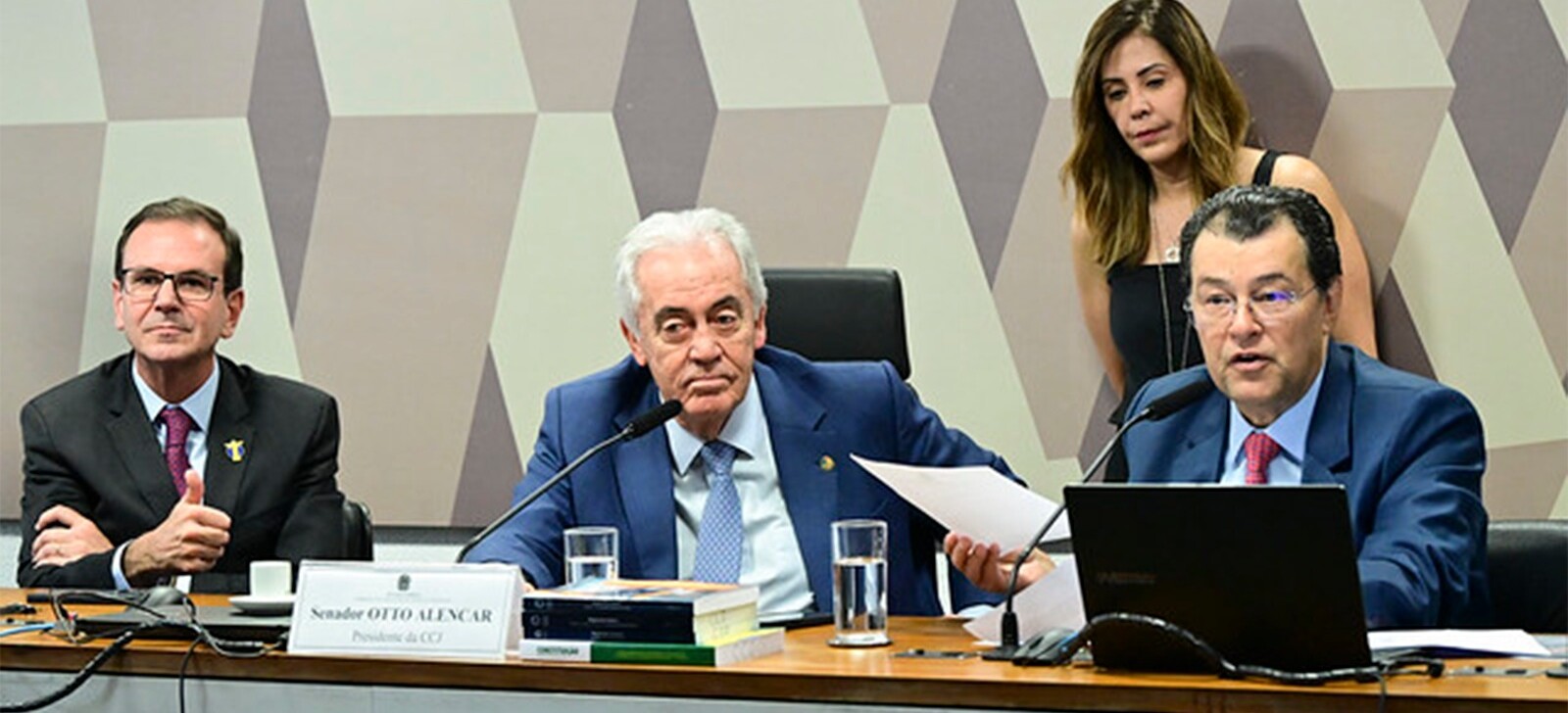 Senadores defendem cautela na análise da ‘PEC da Blindagem’ pela CCJ