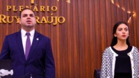 Presidente da Aleam empossa 24 deputados do ‘Parlamento Jovem’