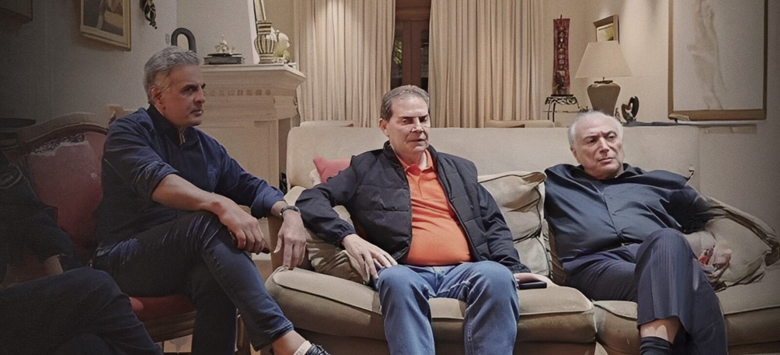 Acórdão com STF para redução de penas abre caminho para diminuir prisão de Bolsonaro