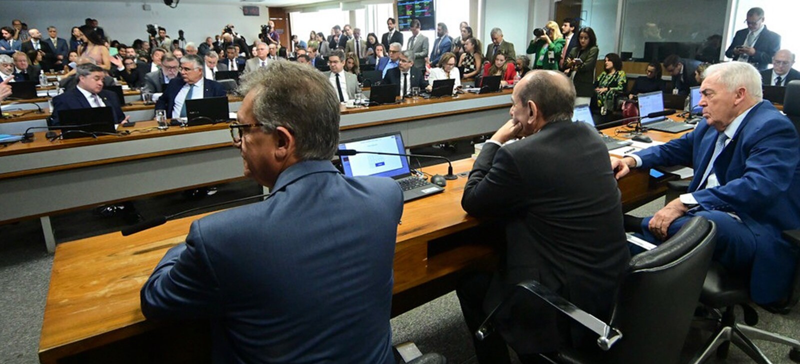 Unanimidade na CCJ põe fim à ‘PEC da Blindagem’, que ampliava imunidade parlamentar