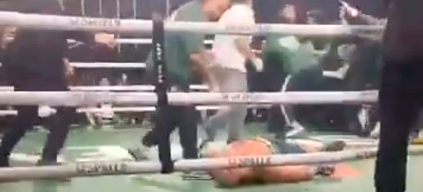 Luta entre Popó e Wanderlei Silva termina em tumulto generalizado