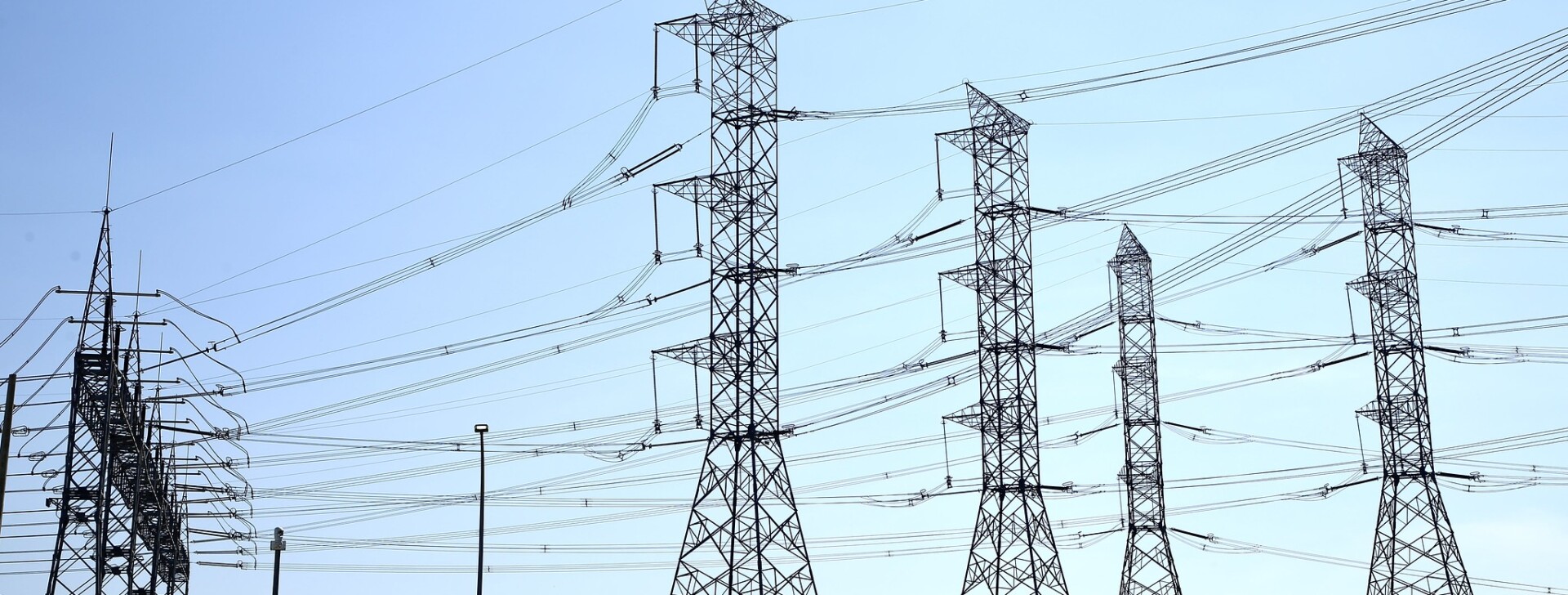 Transição energética global repete injustiças da era dos fósseis, aponta relatório