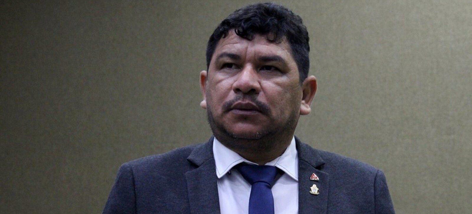 Vereador de Manaus, Rosinaldo Bual é preso por associação criminosa e ‘rachadinha’; assessores também foram detidos