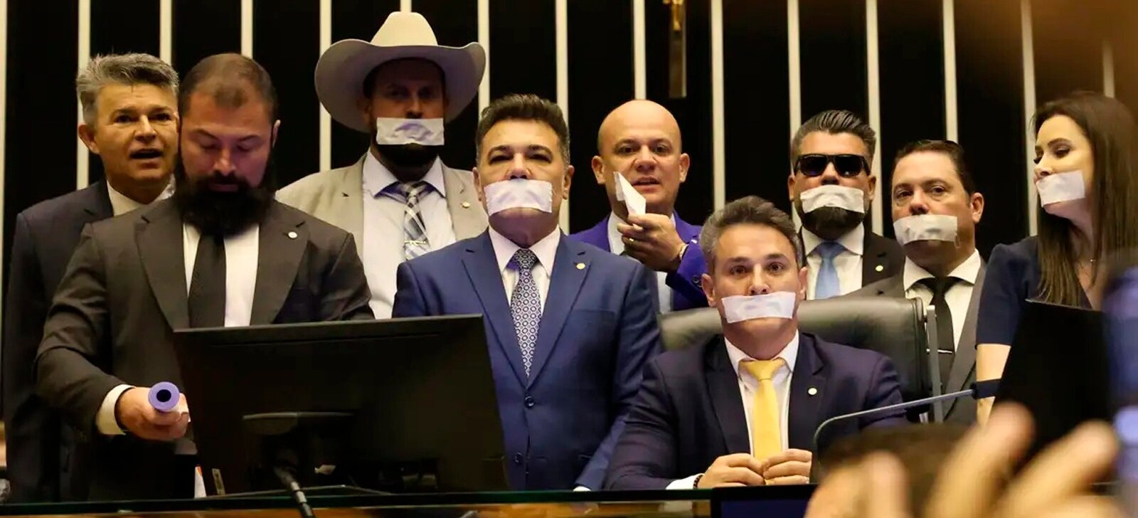 Conselho de Ética abre processo contra deputados que ocuparam Mesa Diretora