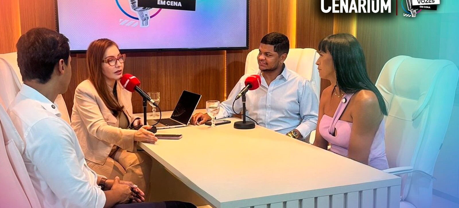 ‘Vozes em Cena’ estreia com debate sobre direitos LGBT+ no Brasil