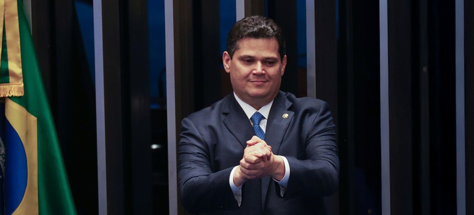 Alcolumbre atende ao governo e cancela sessão para analisar vetos do licenciamento