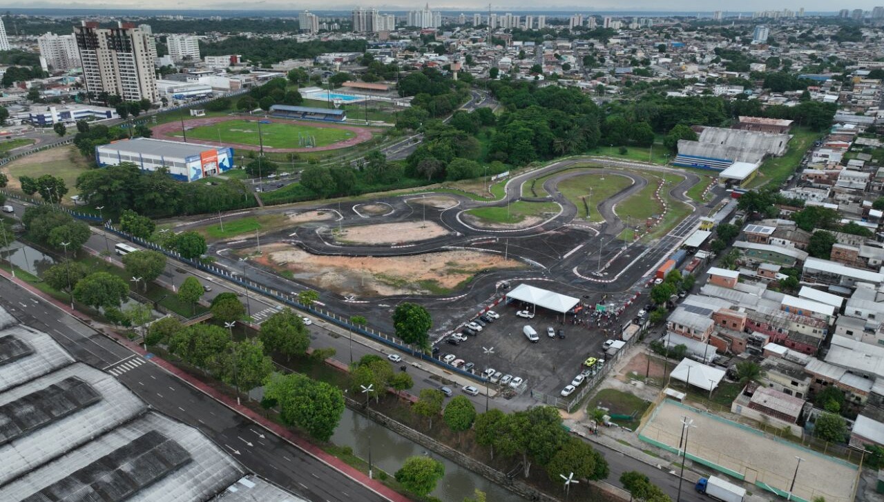 Programa esportivo abre 80 vagas gratuitas para aulas de kart em Manaus