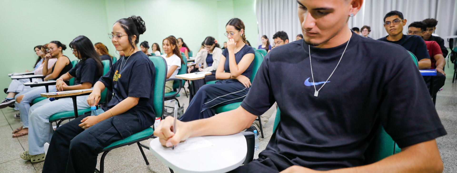 AprovENS 2026: UEA anuncia mais de 300 vagas para curso pré-vestibular no Amazonas