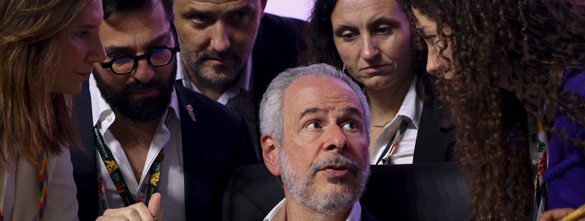 Impasses levam discussões pela madrugada e decisões da COP30 ficam para este sábado, 22