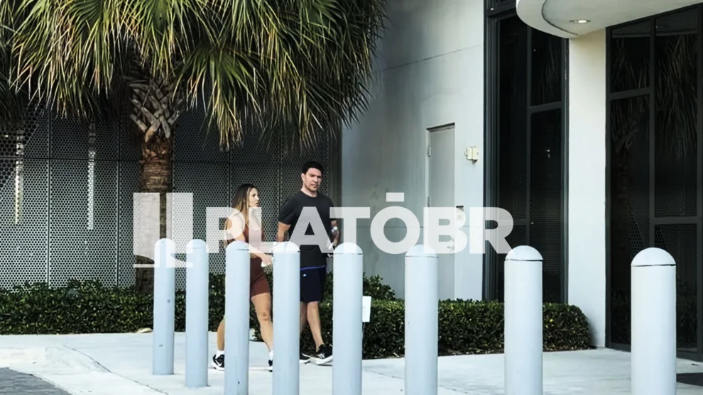 Moraes decreta prisão de Ramagem após deputado ser visto em Miami