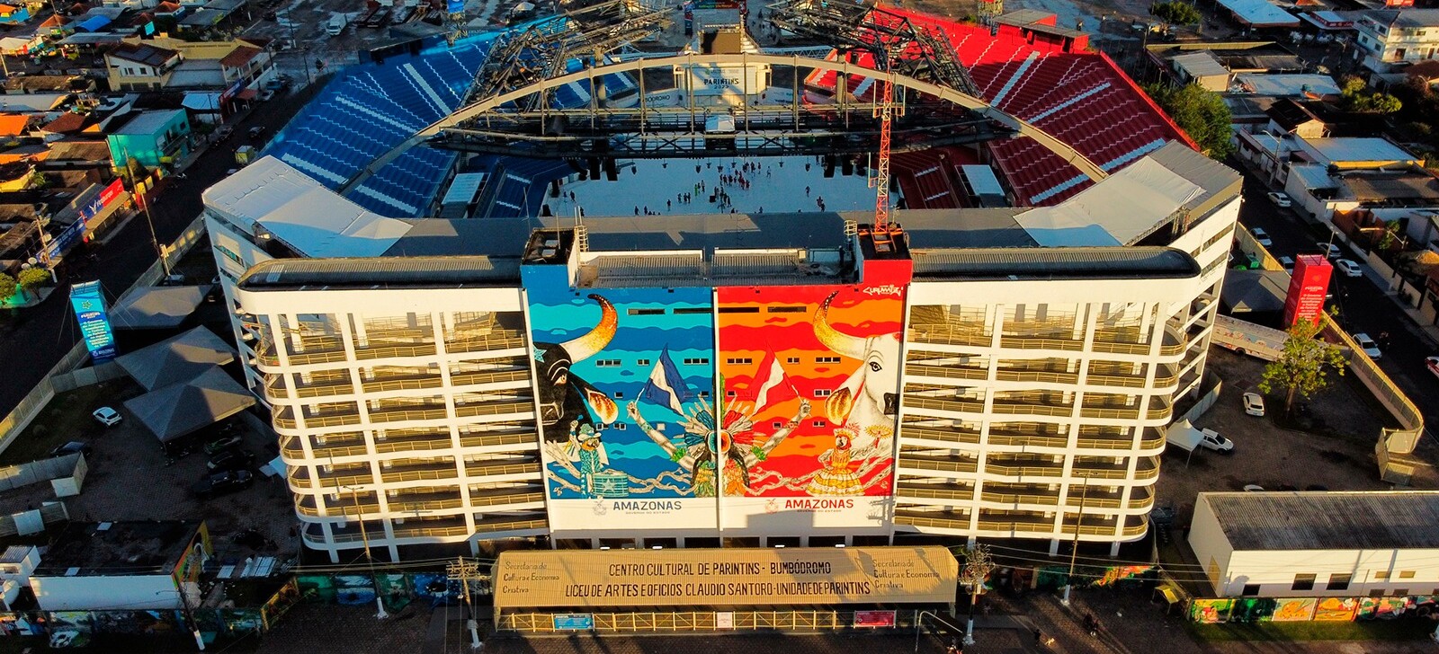 Justiça do AM suspende venda de ingressos para Festival de Parintins 2026