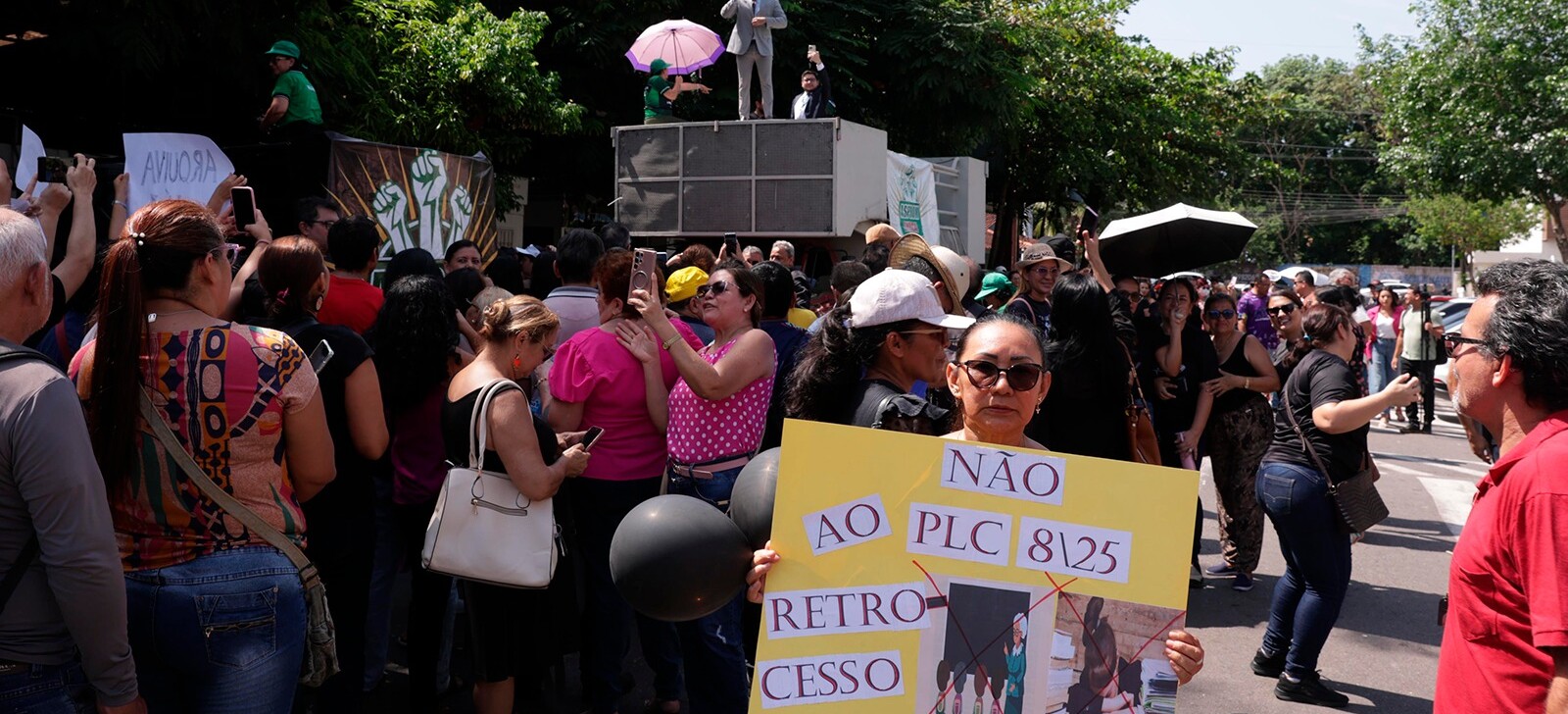 Professores de Manaus aprovam greve após votação da Reforma da Previdência na CMM