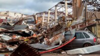 Tornado causa destruição, deixa quatro mortos e 400 feridos no Paraná