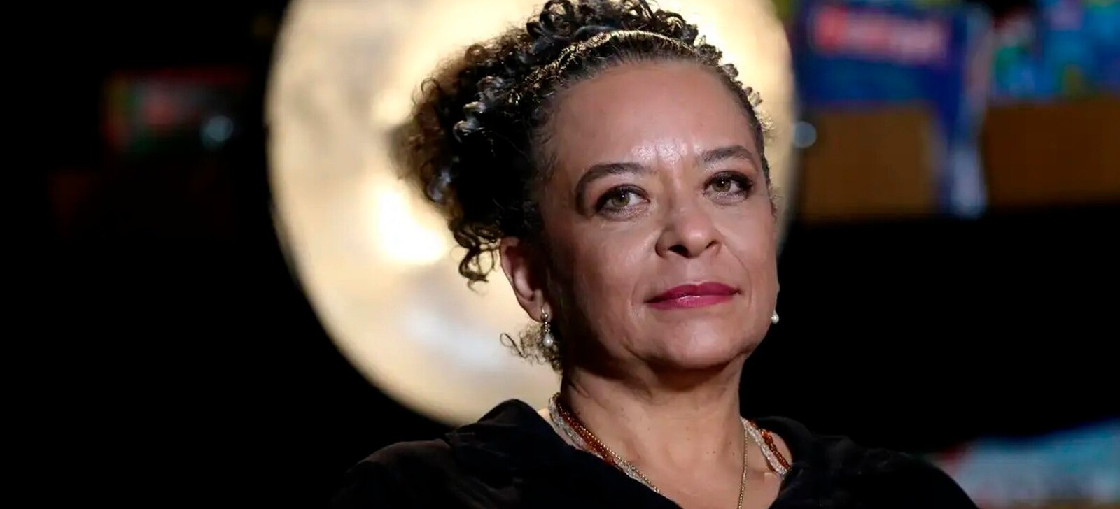 Primeira mulher negra na ABL, Ana Maria Gonçalves celebra ancestralidade