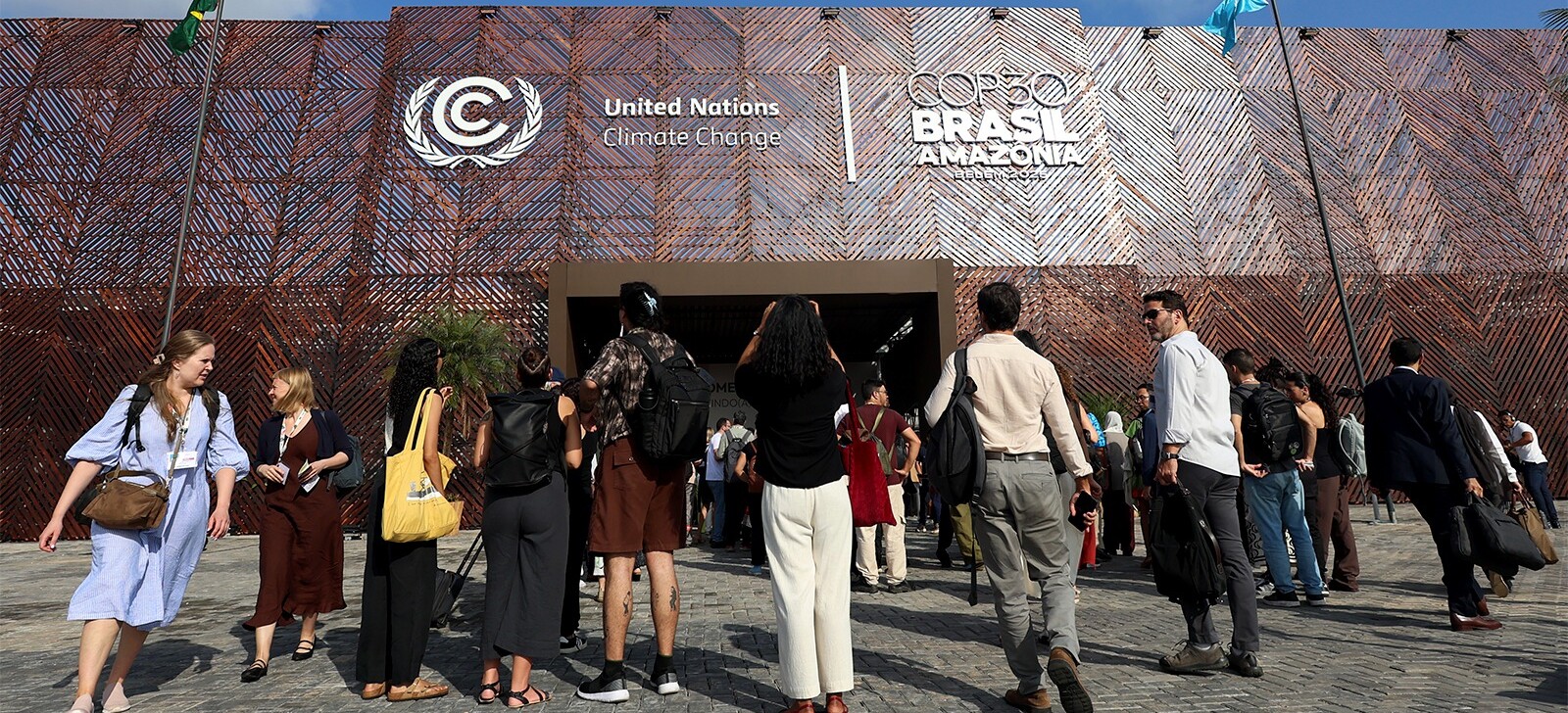 Um em cada 25 credenciados na COP30 trabalha para a indústria petrolífera