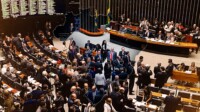 Maioria dos deputados da Amazônia vota por aprovação de ‘PL Antifacção’; veja lista