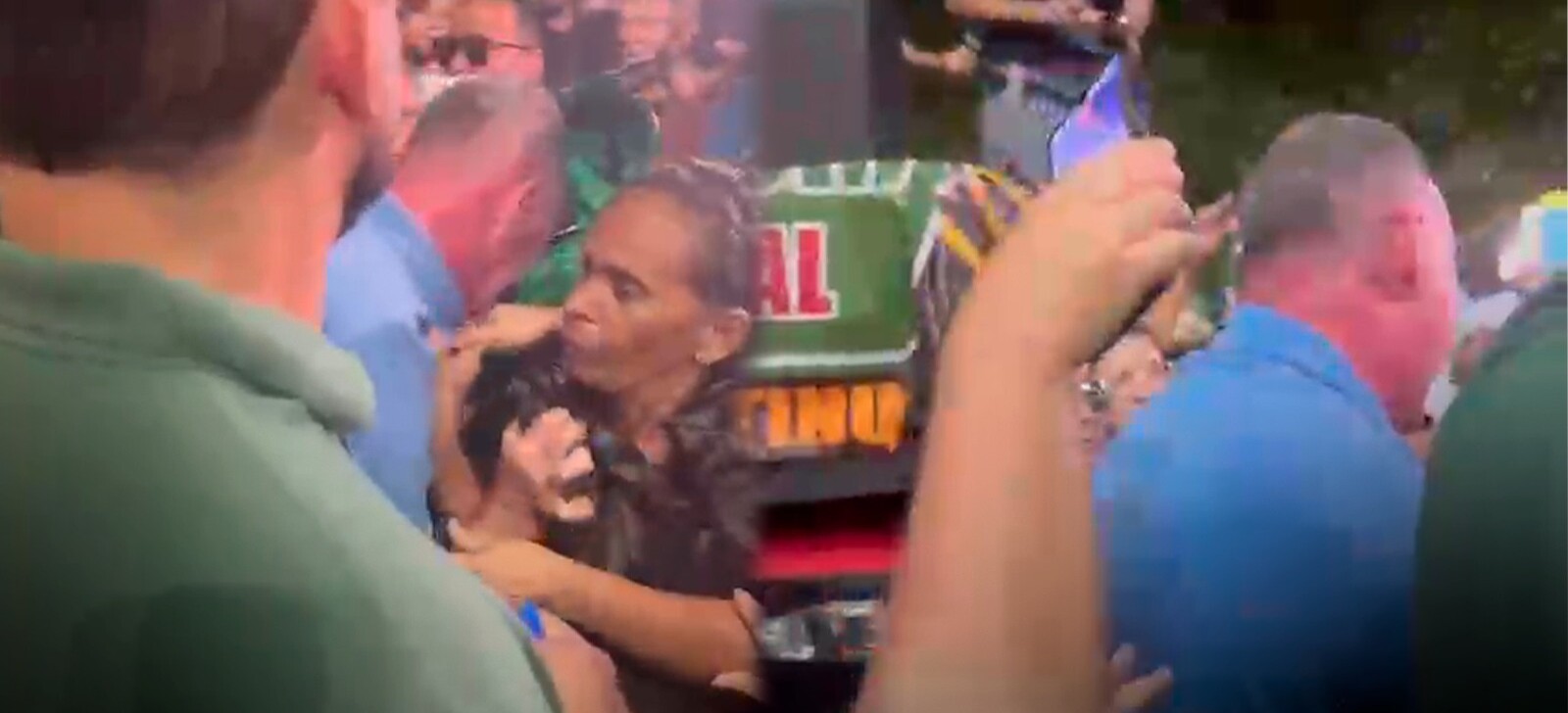 Professores denunciam ações violentas de seguranças da Prefeitura de Manaus em ato