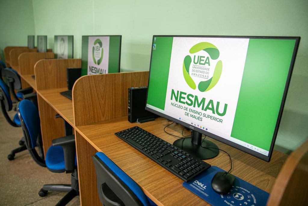 UEA inaugura nova biblioteca e laboratório de informática no interior do Amazonas